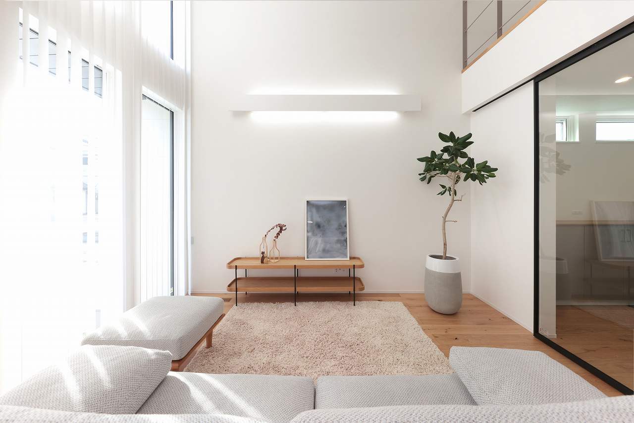 福富住宅売却型モデルハウスのリビング写真