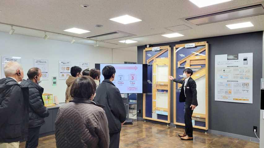 スーパーウォールの家工場見学会、ラボ見学の画像