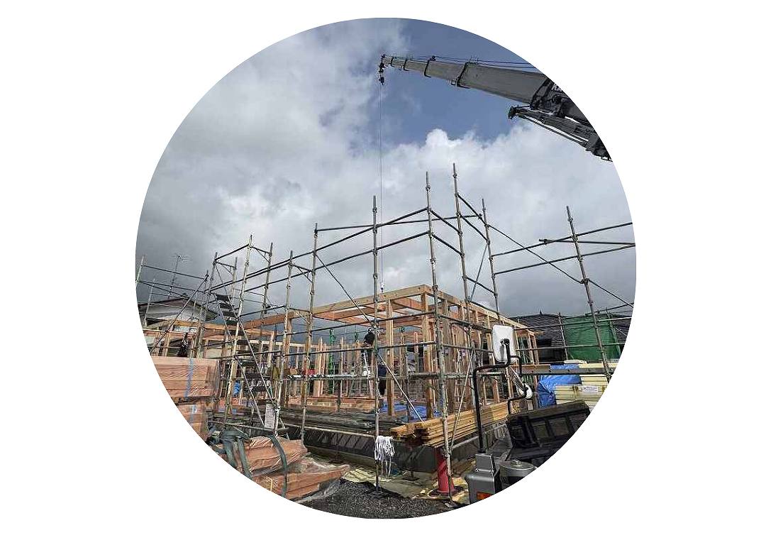 福富住宅が建て方工事をしている現場画像