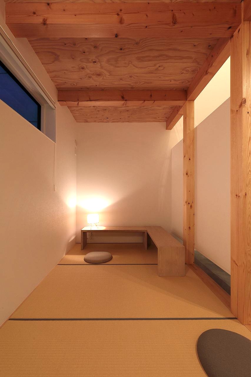 福富住宅のモデルハウス和室の夜の画像