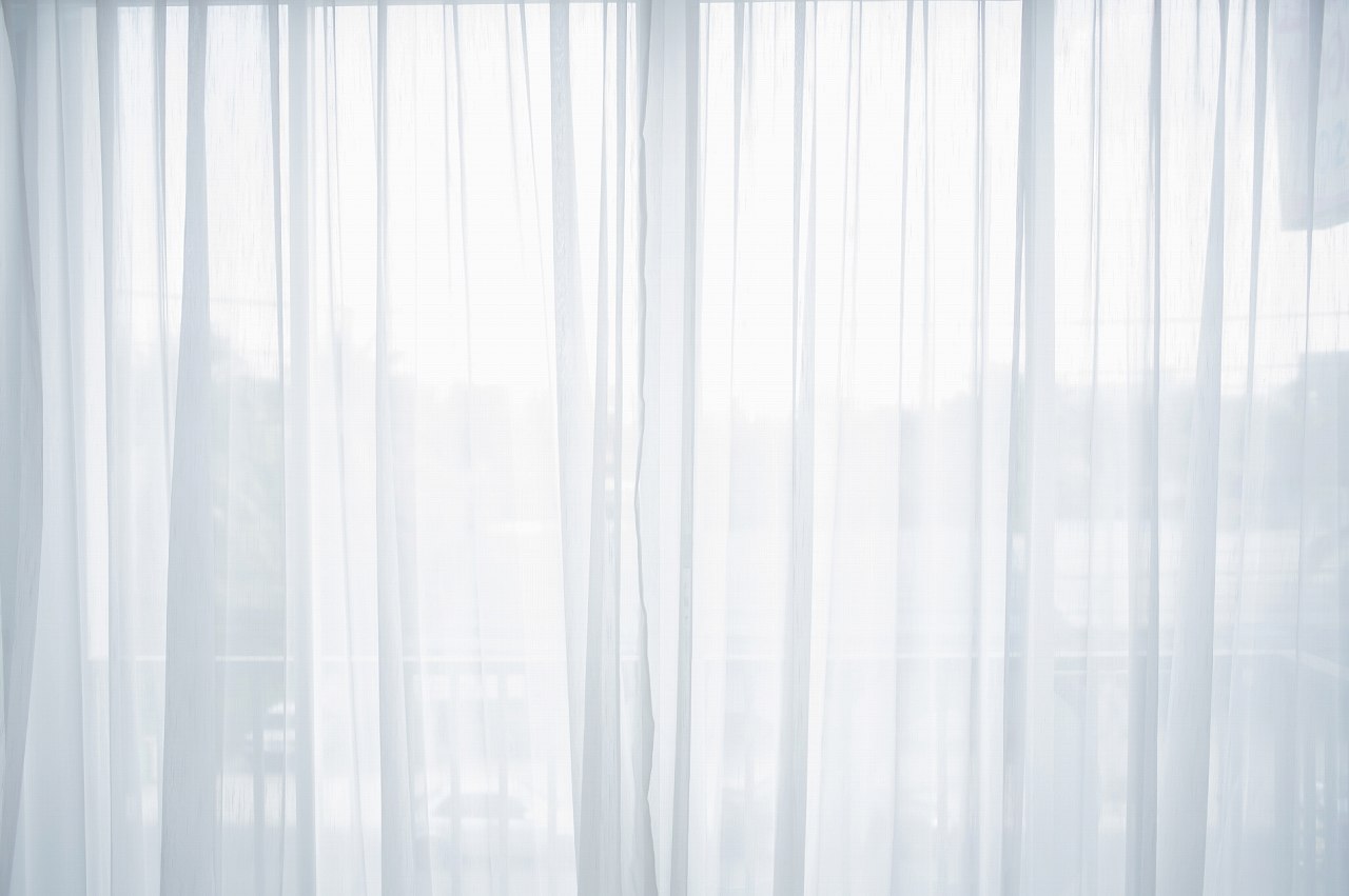 カーテンの画像