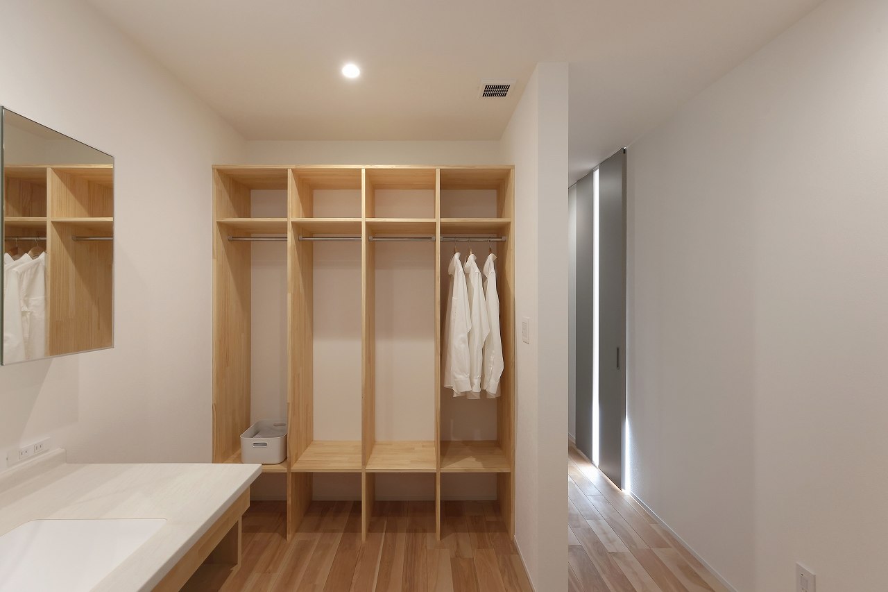 ファミリークロークのある住宅内観画像