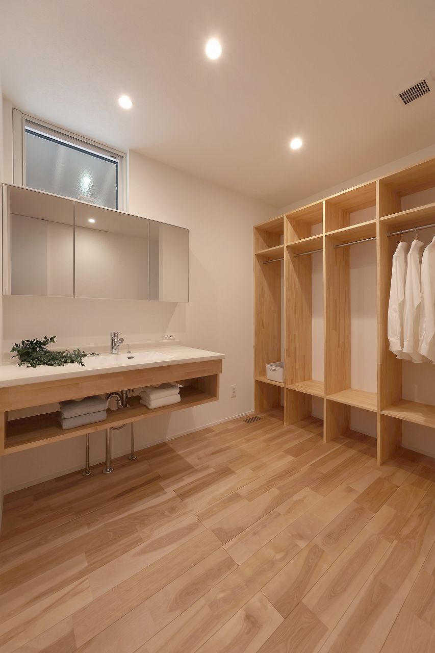 ファミリークロークのある住宅内観画像