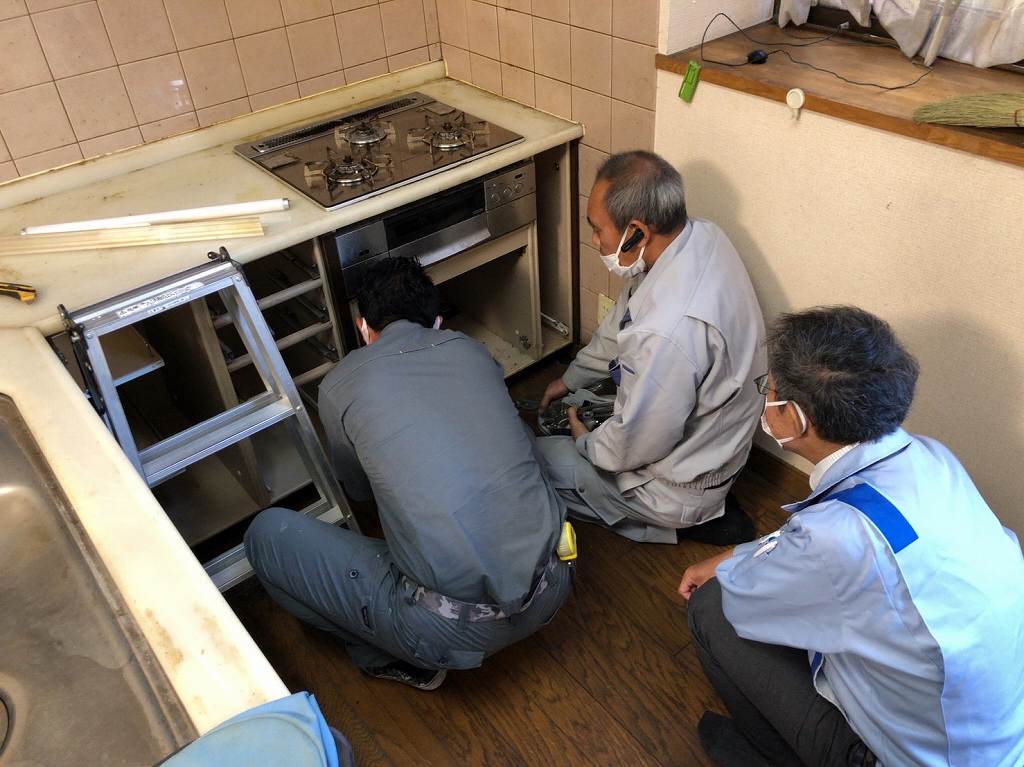 キッチンリフォーム工事｜工事の様子の写真